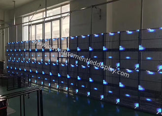 Display LED transparente de alumínio montado na parede em cores RGB 256 x 256 pixels