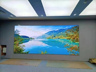Display de publicidade LED interior 1500cd Brilho e material de gabinete de alumínio de ferro / fundição para mensagens atraentes