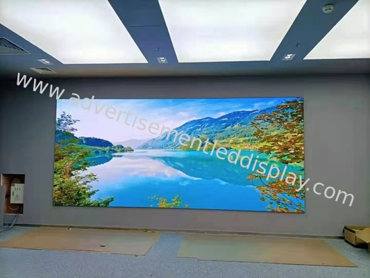Display de publicidade LED interior 1500cd Brilho e material de gabinete de alumínio de ferro / fundição para mensagens atraentes