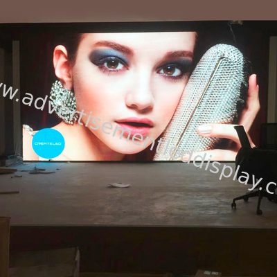 Atualize sua estratégia de publicidade brilho LED Displays com material de armário de ferro OEM